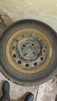 Zimní pneu 155/70 r13