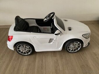Elektrické auto