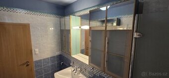 Nábytek do koupelny, skládku