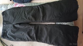 Lyžařská bunda a kalhoty