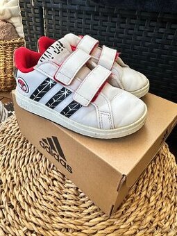 Dětské tenisky Adidas z kolekce Marvel Spiderman