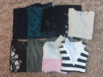 Dámské svetry vel. M - 44