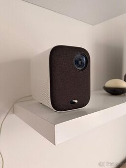 Prodám projektor Mi M055MGN