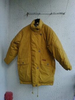 Dámská zánovní péřovou parku, vel. M-L