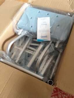 Stolička do sprchy/Nová