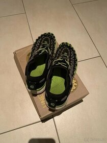 Letní botičky Keen vel.35