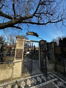 Prodej pohřebního místa s hrobkou na pražském Vyšehradě