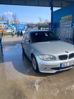BMW E87 118D SUPER STAV