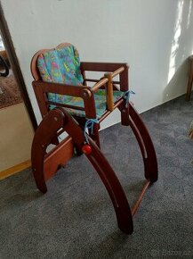 Dětská víceúčelová jídelní židle