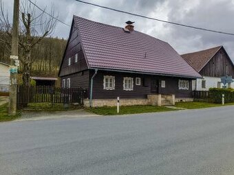 Prodej chaty/chalupy 128m² s pozemkem 688m² a garáží