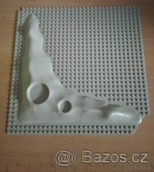 Deska-lego- 3D- pahorek-skála-šedá-kopec-pevnina-32x32 nopů