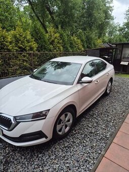 Škoda octavia 2tdi Style bíla barva