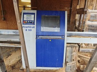 Poloautomatická Pila