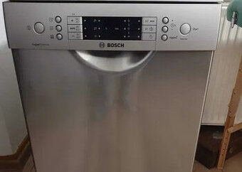 Úzká myčka bosch supersilence serie 6, 45cm, 3 koše