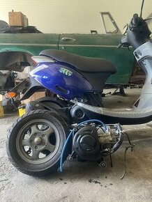 Piaggio ZIP, motor 50 - 1