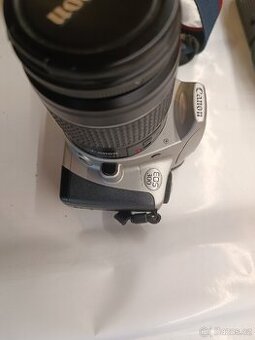 Canon EOS 300 příslušenstvím