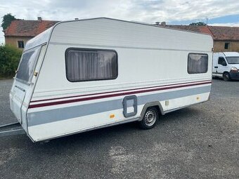 Karavan knaus