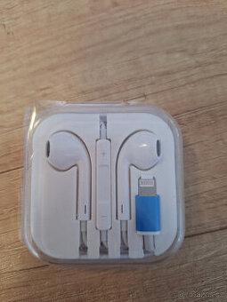 sluchátka na iPhone