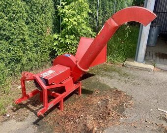 Štěpkovač za traktor, malotraktor do prumeru 7 cm