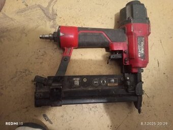 Hrebíkovačka Hilti
