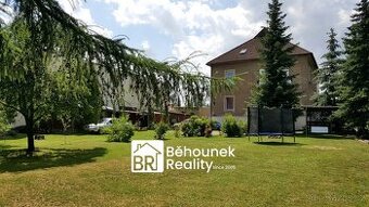 Mezonet 3+1 109 m², zahrada s pergolou a krbem, garáž na uz