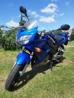 Honda cbr125r