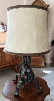 Rustikální stolní lampa s kováním. TOP