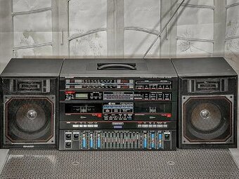 Radiomagnetofon SHARP HK-9000