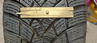 Zimní pneu 205/55R16 Barum (1)