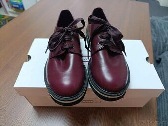 Stylové vínové dětské boty vel.31