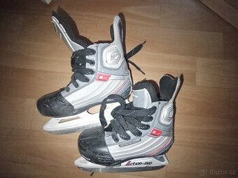 Lední brusle vel 32 -35 action evo