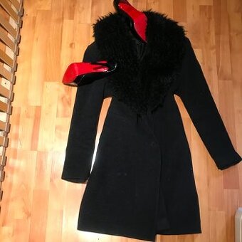 Kasmirovy vlneny kabat limec kozesinovy cerny 36