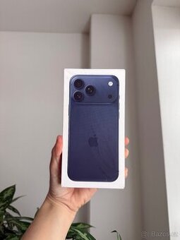 iPhone 17 Pro Max blue 256 GB