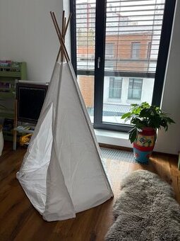 Dětský stan na hraní / teepee