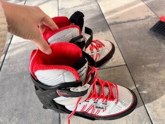 Dětské zimní brusle 38-40