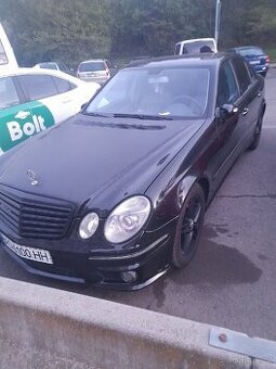 Mercedes  E 211 . 3.0. Diesel. Avtomat