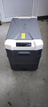 prodam Kompresorový chladicí box AREBOS 43L