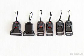 Rychloupínací konektor pro ramenní popruh. - 1