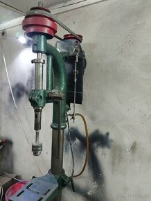 Sloupová vrtacka s vodním chlazenim