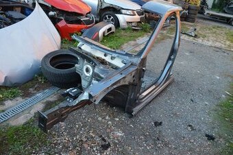 Levá přední čtvrtka pravý nosník Octavia IV - 1