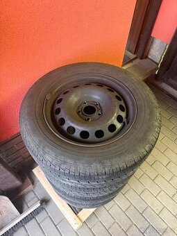 Kola 215/65/r16 C  7Jx16H2 letní Barum