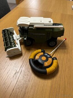 Kombajn na dálkové ovládání