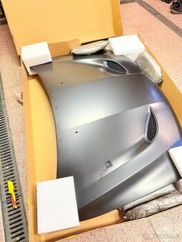 Kapota Jeep Grand Cherokee SRT WK2