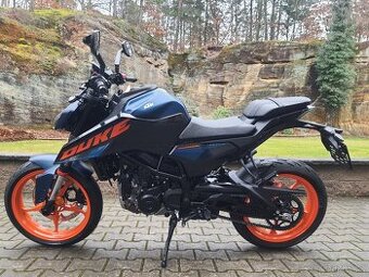 KTM 125 Duke - TOP STAV 4400 KM - TOVÁRNÍ ZÁRUKA - 6/2026