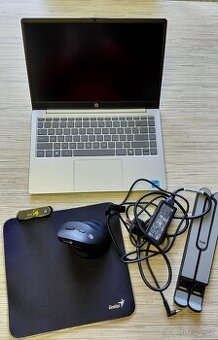 Nový notebook HP + příslušenství + prodl.záruky