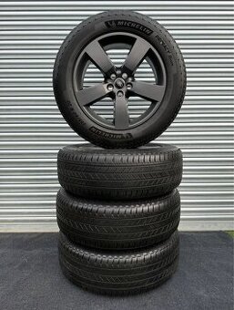 ORIG.LAND ROVER DEFENDER 2025 R20 255/60/20 MICHELIN