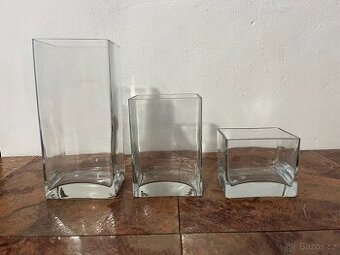 Skleněné dekorativní vázy - 3 ks