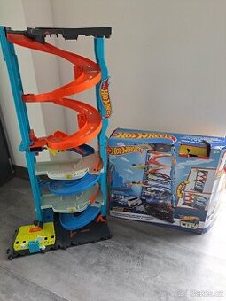 Hot Wheels City Závodní věž