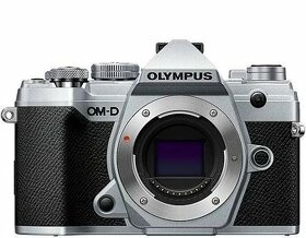 Koupím Olympus E-M5 mark III