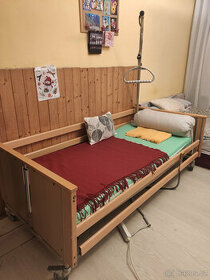 Zdravotní polohací postel